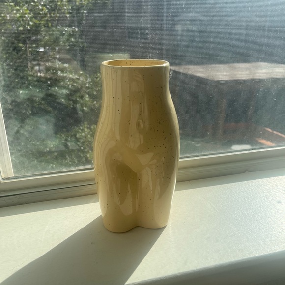 Urban Outfitters Accents Urban Outfitters Female Form Vase Poshmark